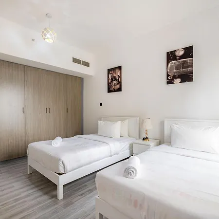 Upgraded 3 Bedroom At Jbr With Jacuzzi Dubai Esterno foto