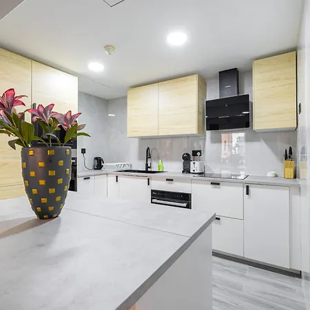 Upgraded 3 Bedroom At Jbr With Jacuzzi Dubai Esterno foto