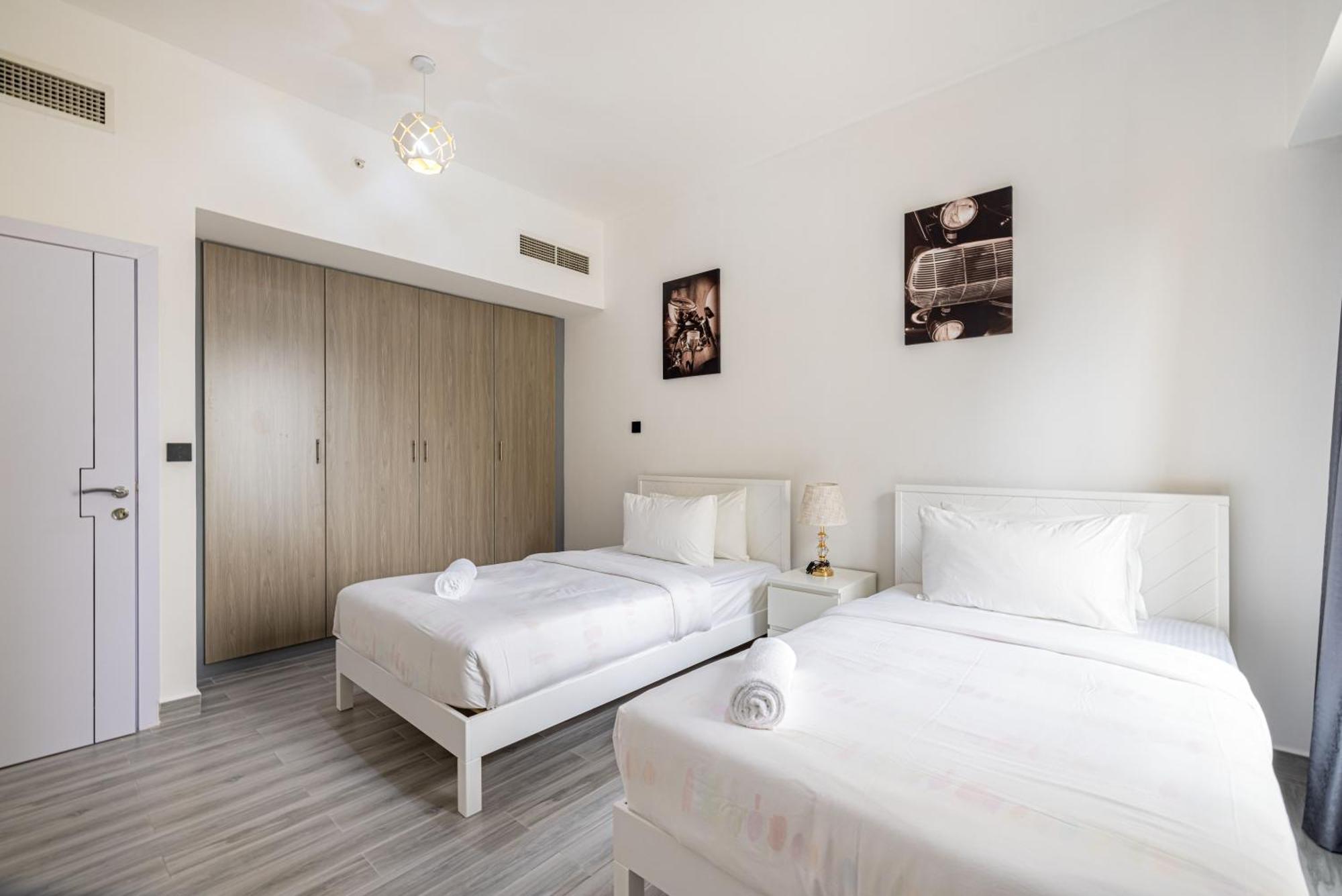 Upgraded 3 Bedroom At Jbr With Jacuzzi Appartamento