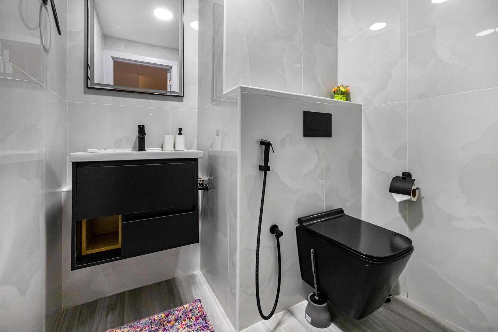 Upgraded 3 Bedroom At Jbr With Jacuzzi *